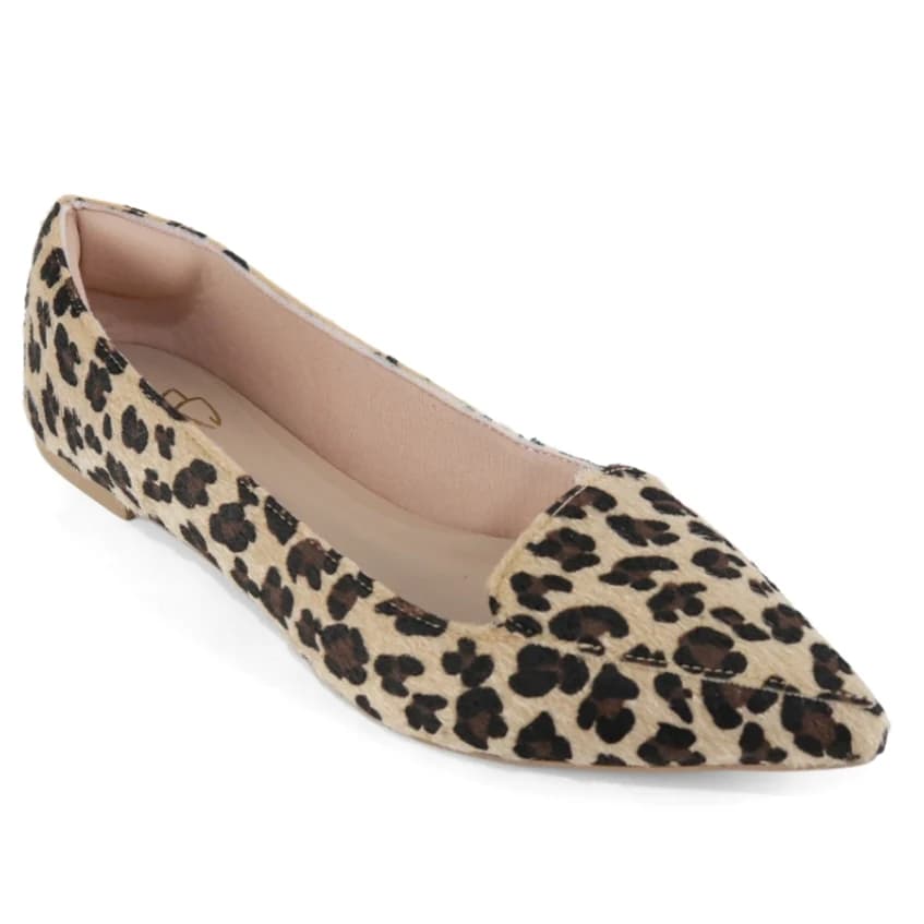 Sapatilha Comfort animal print em detalhe